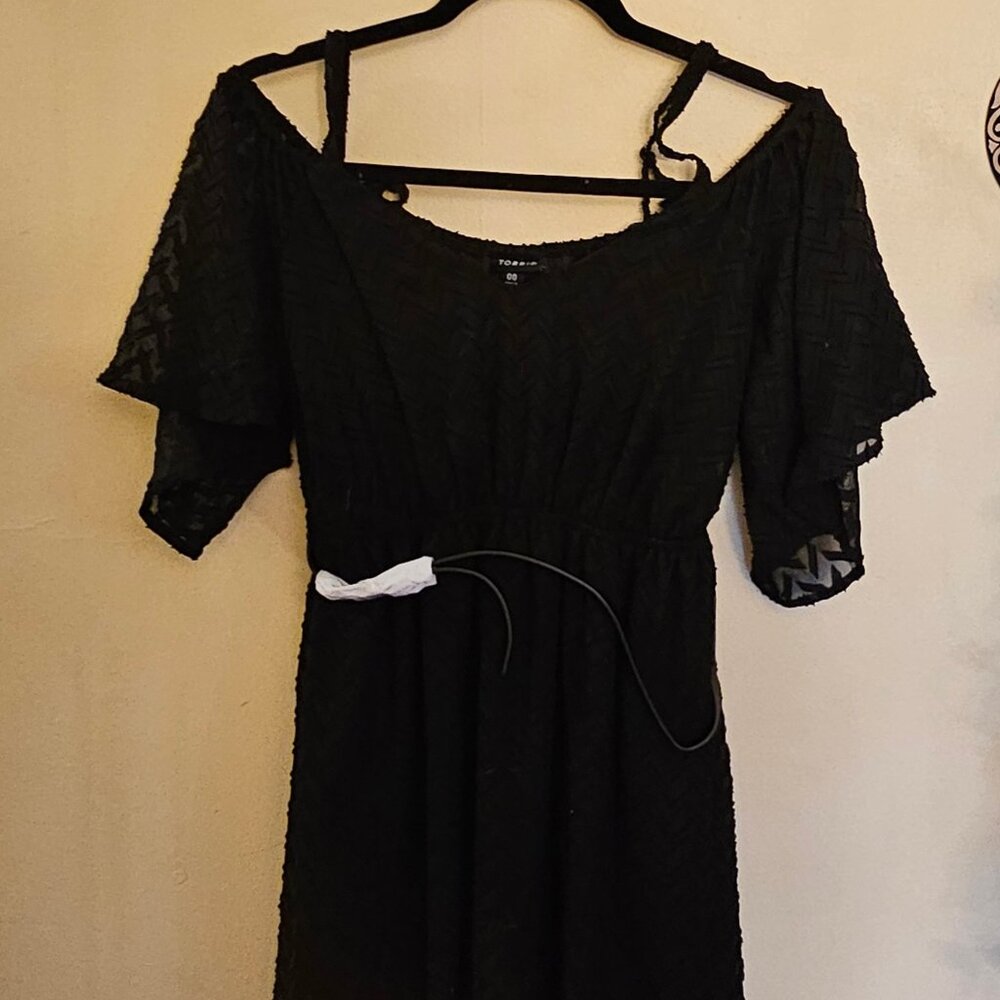 torrid nwt off the shoulder dress
